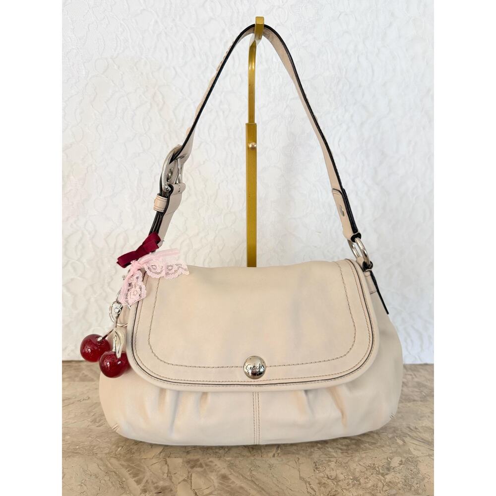 Vtg COACH Soho Hobo Bag Cream Leather Small Shoulder Bag Y2K F13739